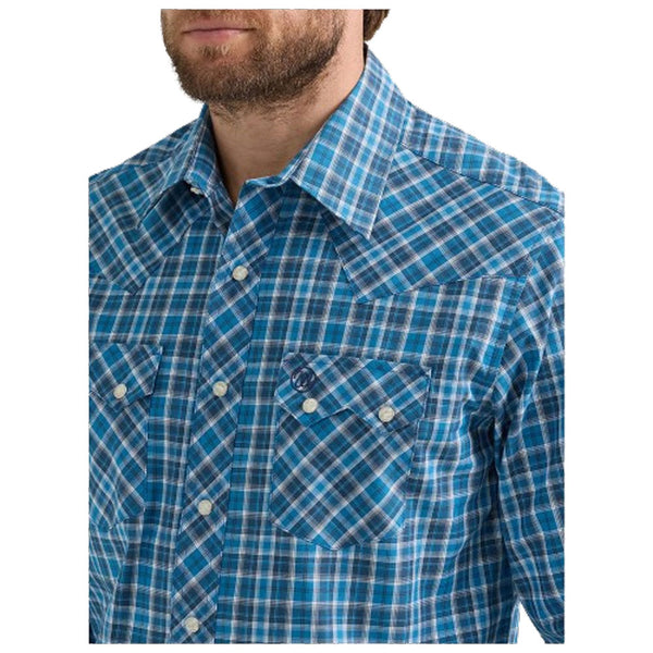 112351480 Wrangler Men's Retro Long Sleeve Western Snap Shirt - Azure Chromatic