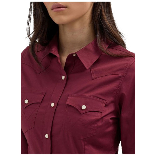 112358014 Wrangler Women's Retro Long Sleeve Solid Western Shirt - Windsor Wine