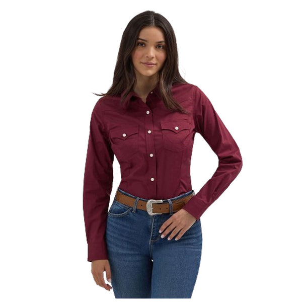 112358014 Wrangler Women's Retro Long Sleeve Solid Western Shirt - Windsor Wine