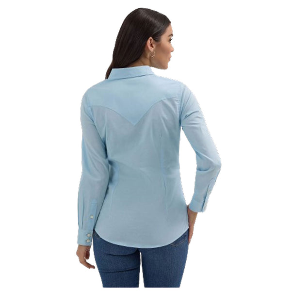 112358015 Wrangler Women's Retro Long Sleeve Solid Western Shirt - Cool Blue