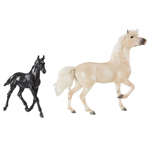 1840 Breyer 2021 Cloud's Encore & Tor Gift Set